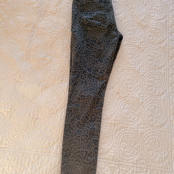 Leopard Print Skinny Jeans - Picture 4 of 4